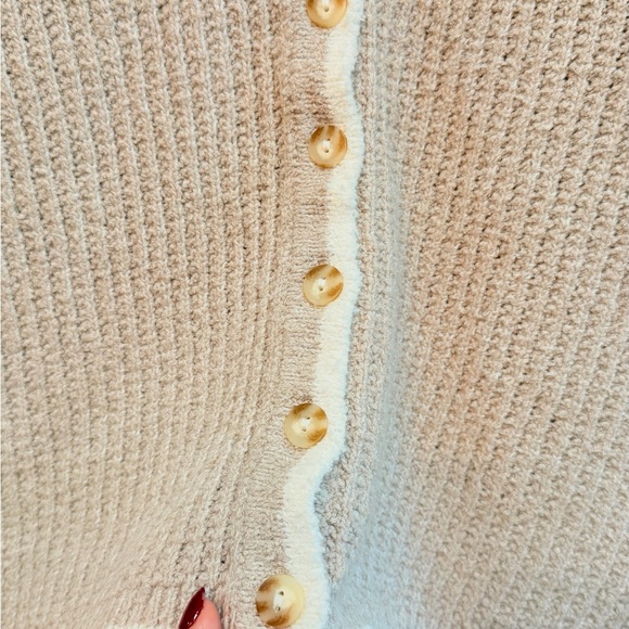 Abercrombie & Fitch Short-Sleeve Crochet Style Polo - Picture 8 of 14